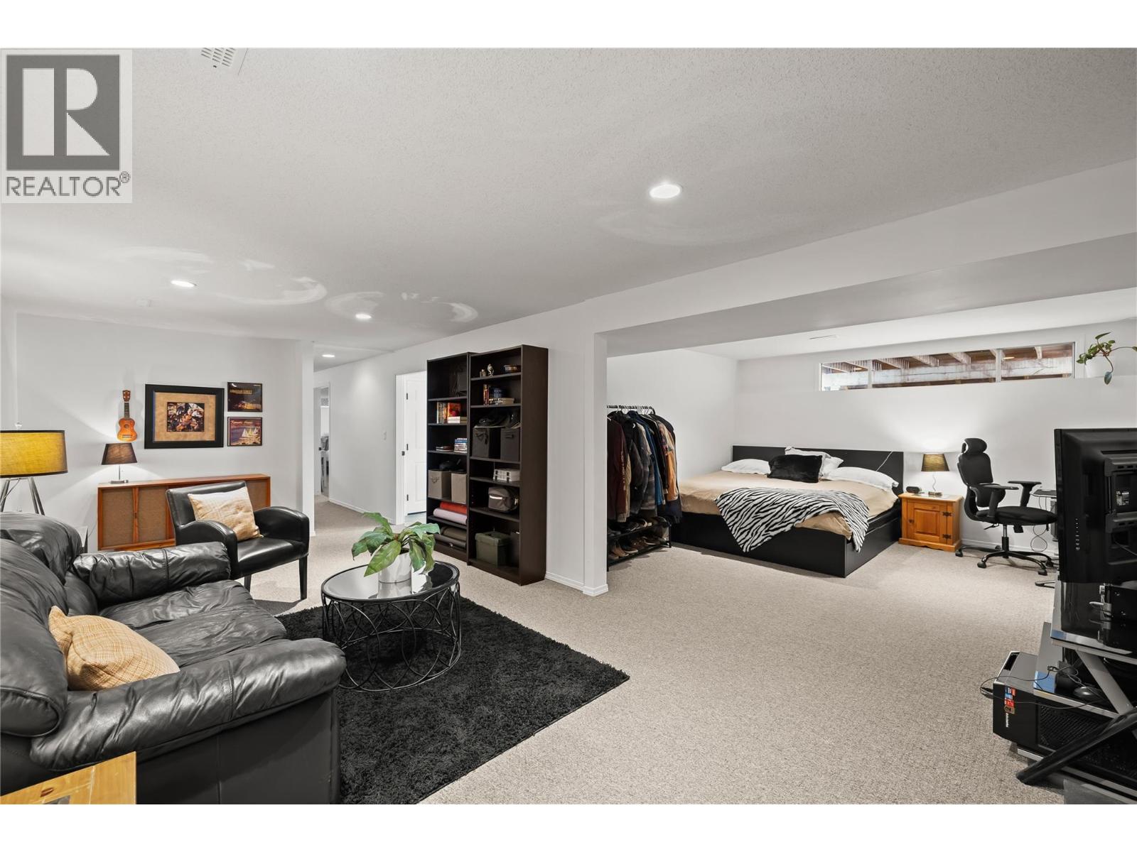 2355 Crestview Road, West Kelowna