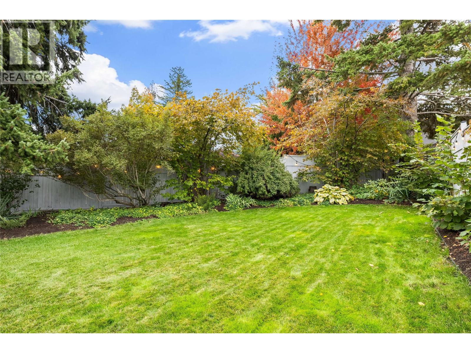 2355 Crestview Road, West Kelowna