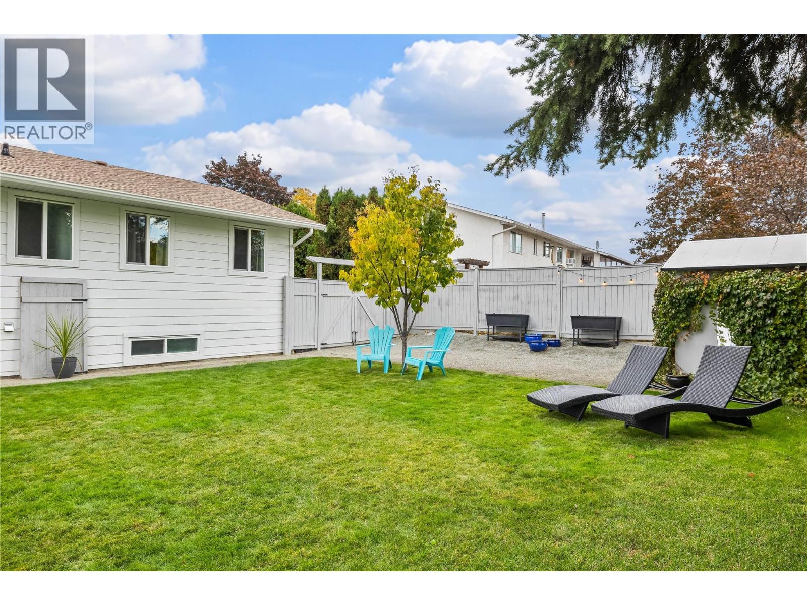 2355 Crestview Road, West Kelowna