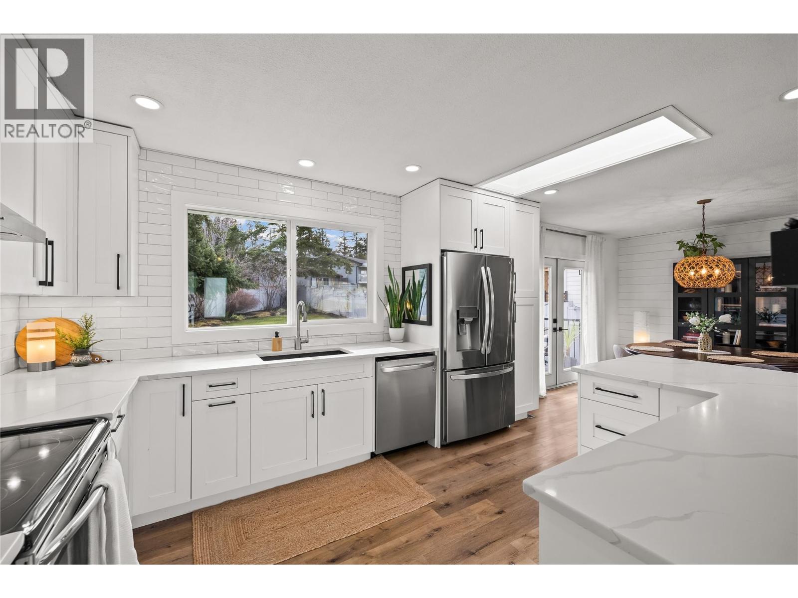 2355 Crestview Road, West Kelowna