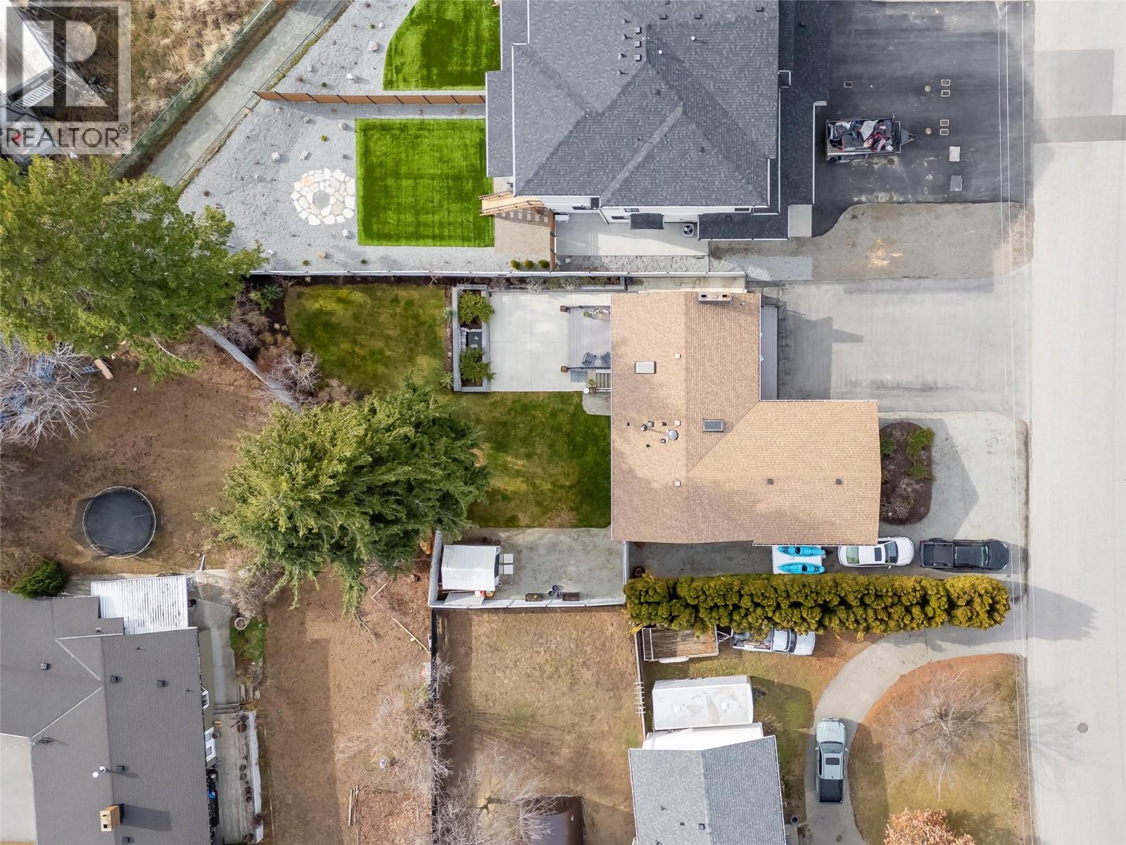 2355 Crestview Road, West Kelowna