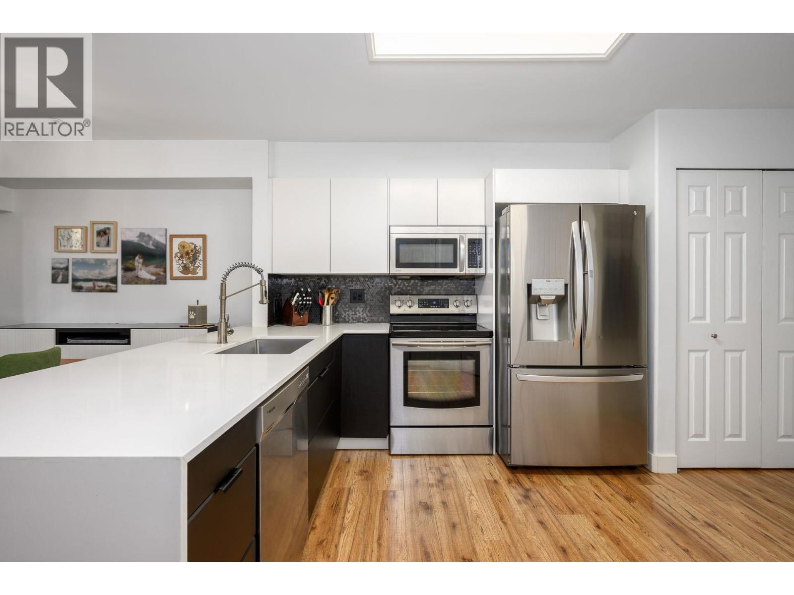 102 2388 WELCHER AVENUE, Port Coquitlam