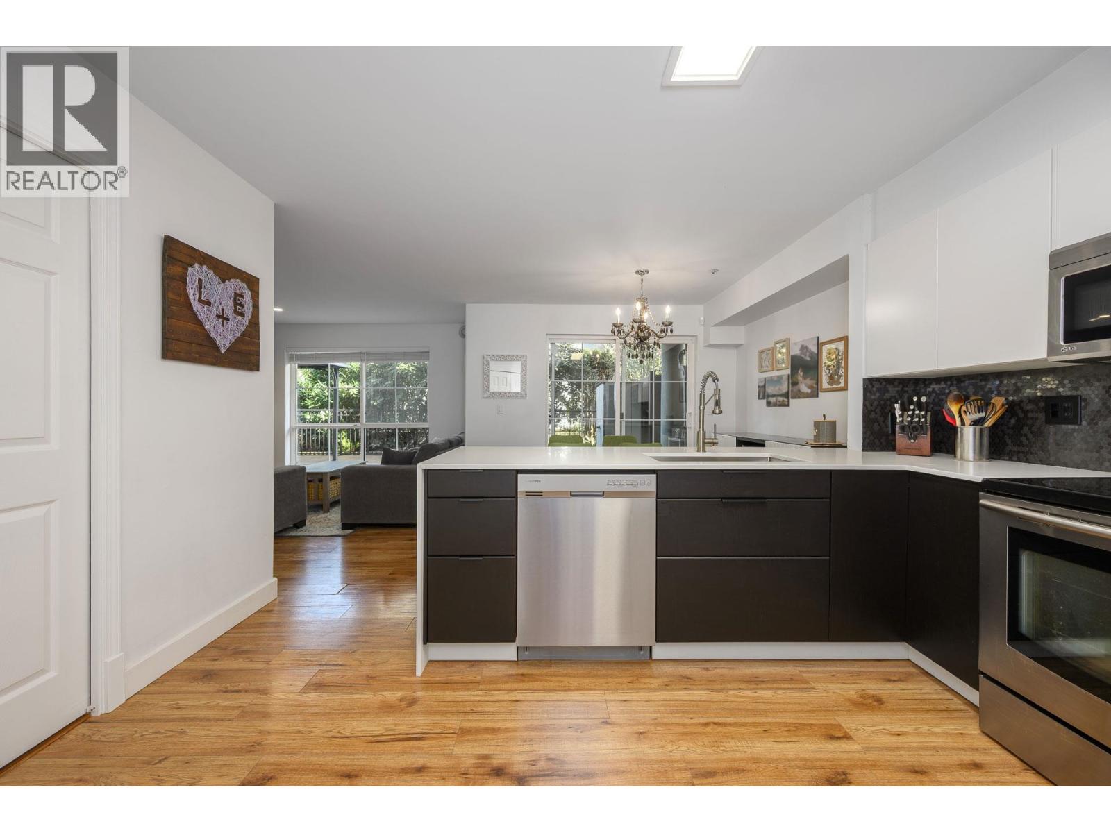 102 2388 WELCHER AVENUE, Port Coquitlam