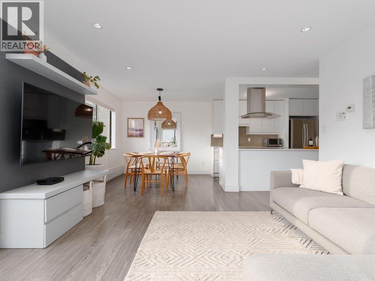 103 127 4TH Street - photo 2