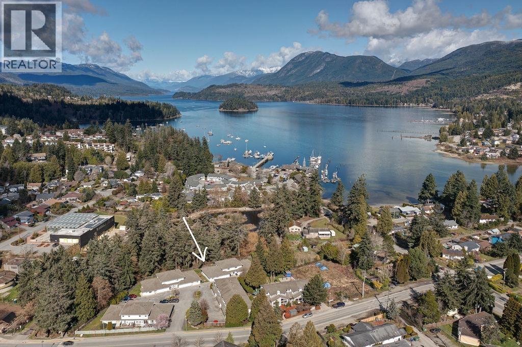 4 5706 EBBTIDE STREET, Sechelt