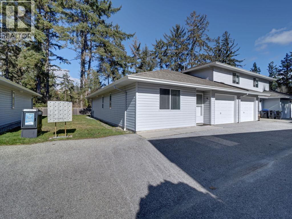 4 5706 EBBTIDE STREET, Sechelt