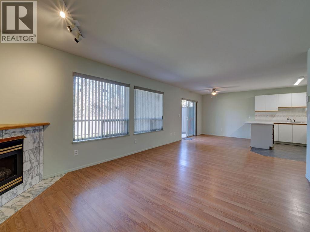 4 5706 EBBTIDE STREET, Sechelt