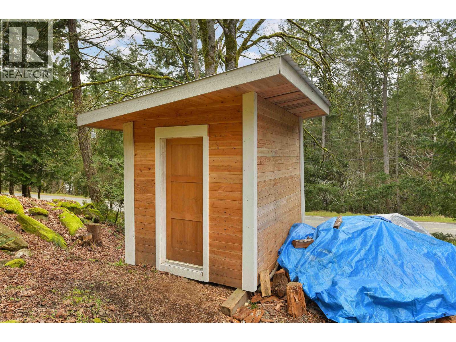 254 MARINERS WAY, Mayne Island