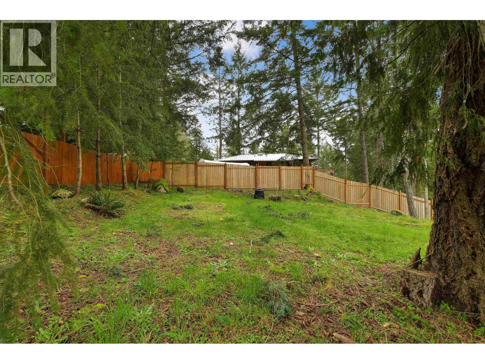 254 MARINERS WAY, Mayne Island