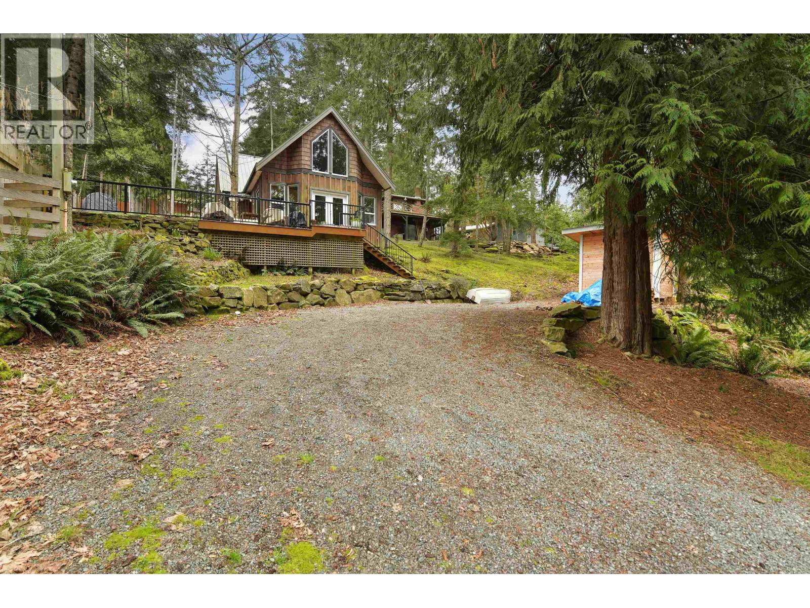 254 MARINERS WAY, Mayne Island