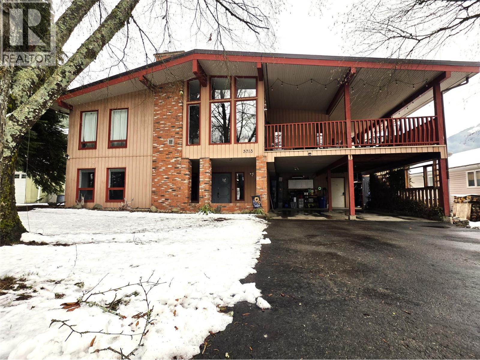 5713 Woodland Drive, Nelson