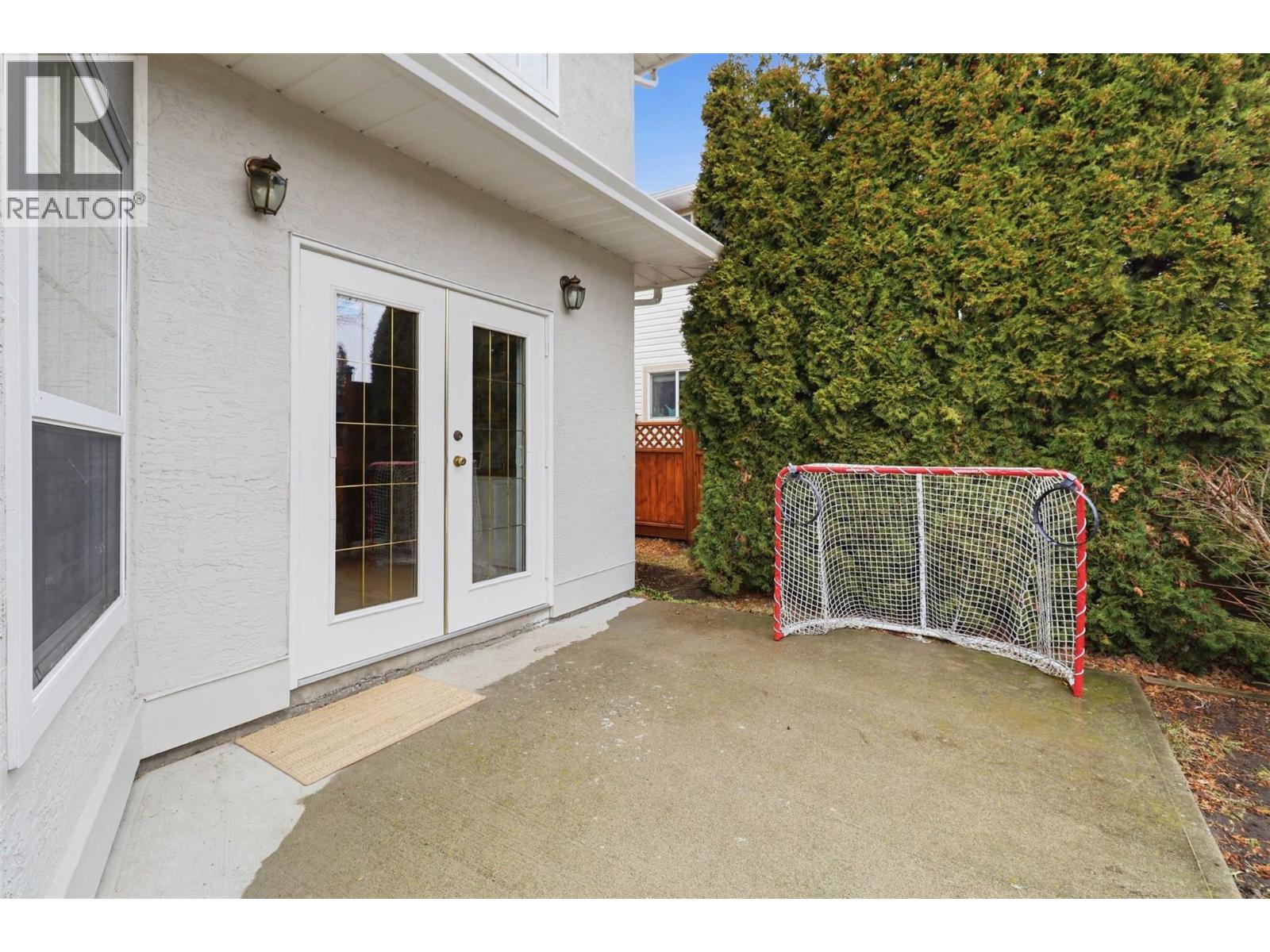 1948 SHEFFIELD Way, Kamloops