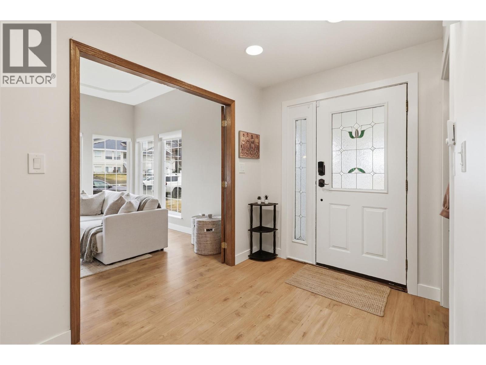 1948 SHEFFIELD Way, Kamloops