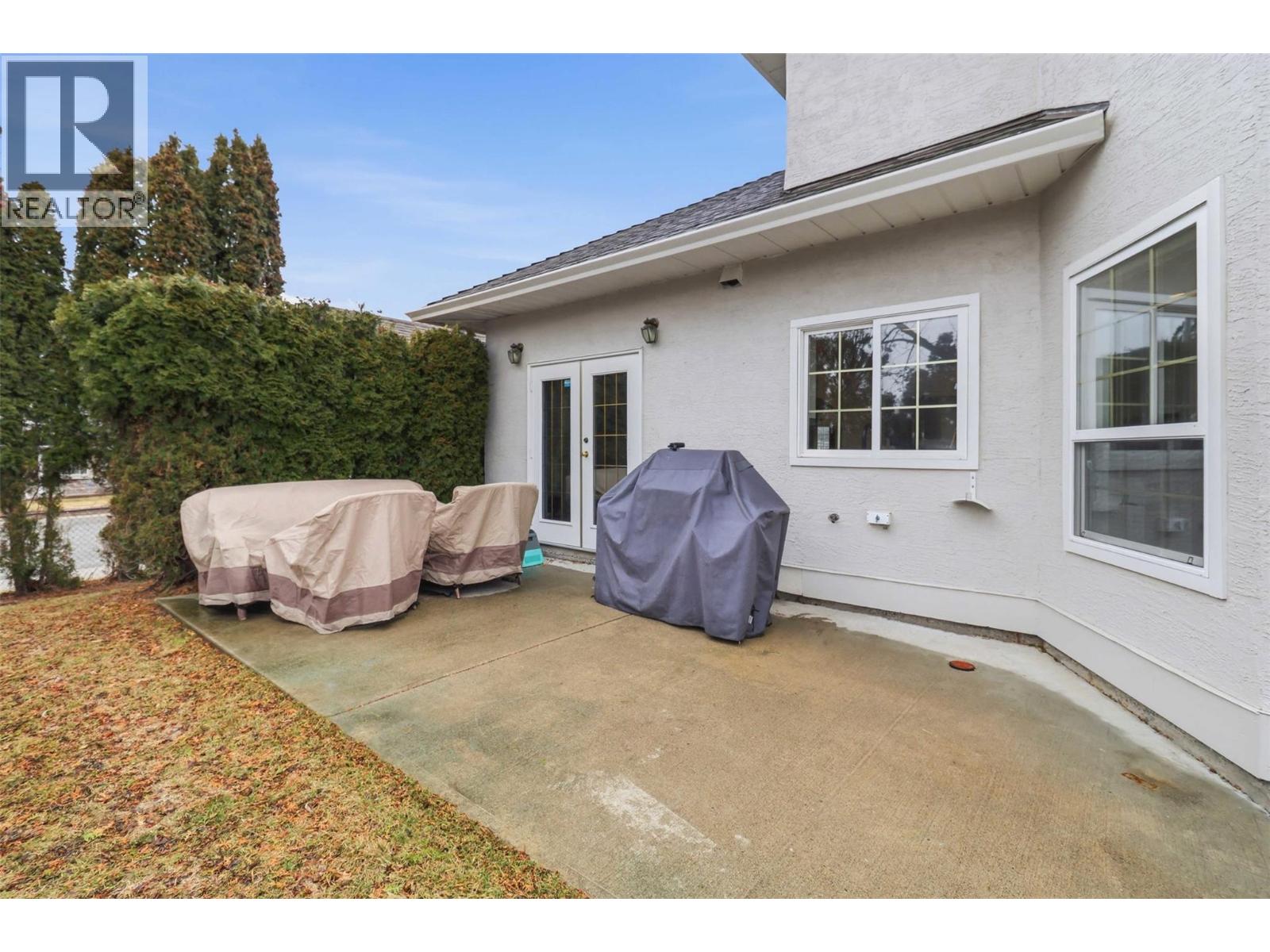 1948 SHEFFIELD Way, Kamloops