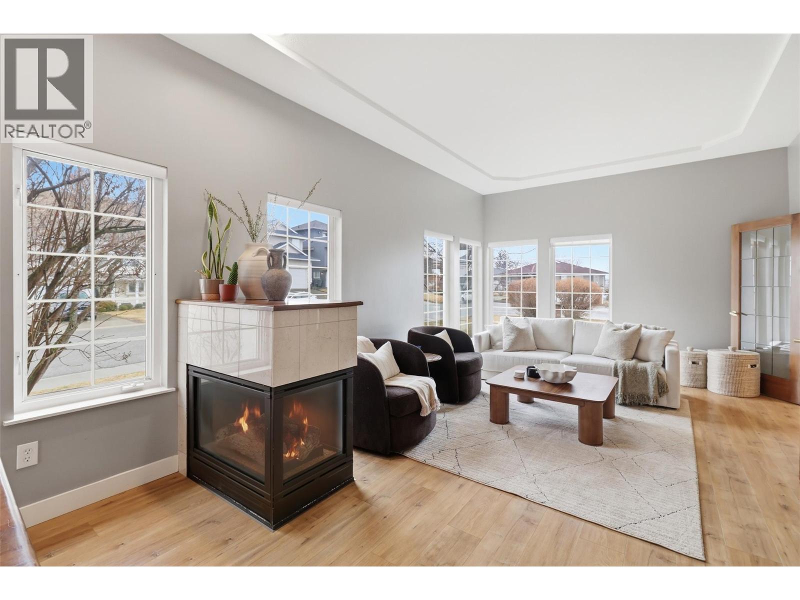 1948 SHEFFIELD Way, Kamloops