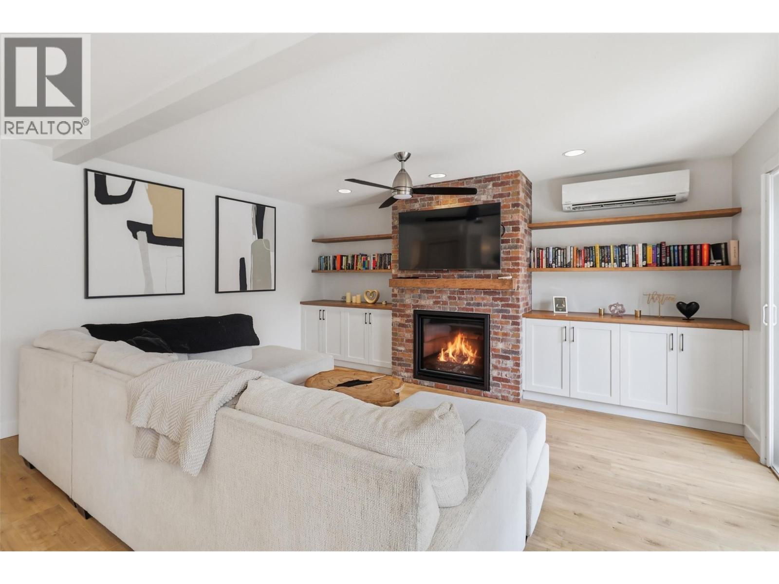 1948 SHEFFIELD Way, Kamloops