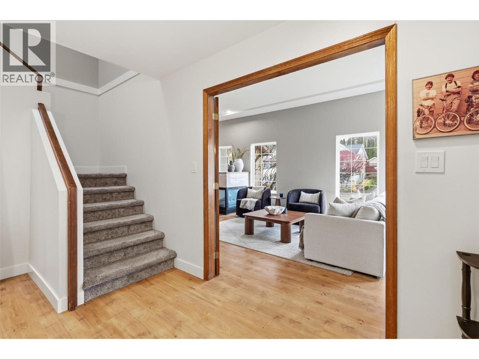 1948 SHEFFIELD Way, Kamloops