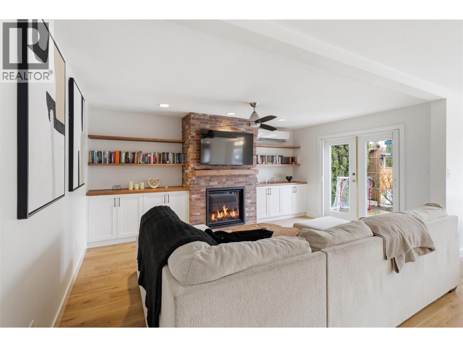 1948 SHEFFIELD Way, Kamloops