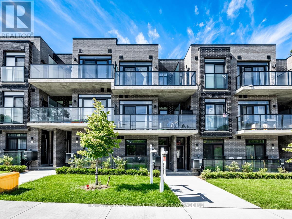 Listing photo of 13 - 266 FINCH AVENUE E