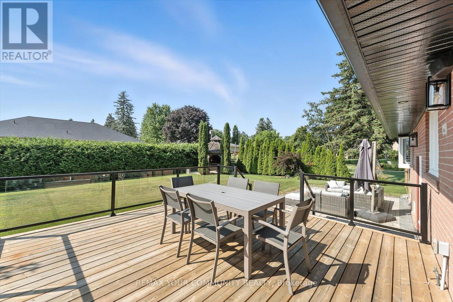 165 CLEARVIEW HEIGHTS - 37