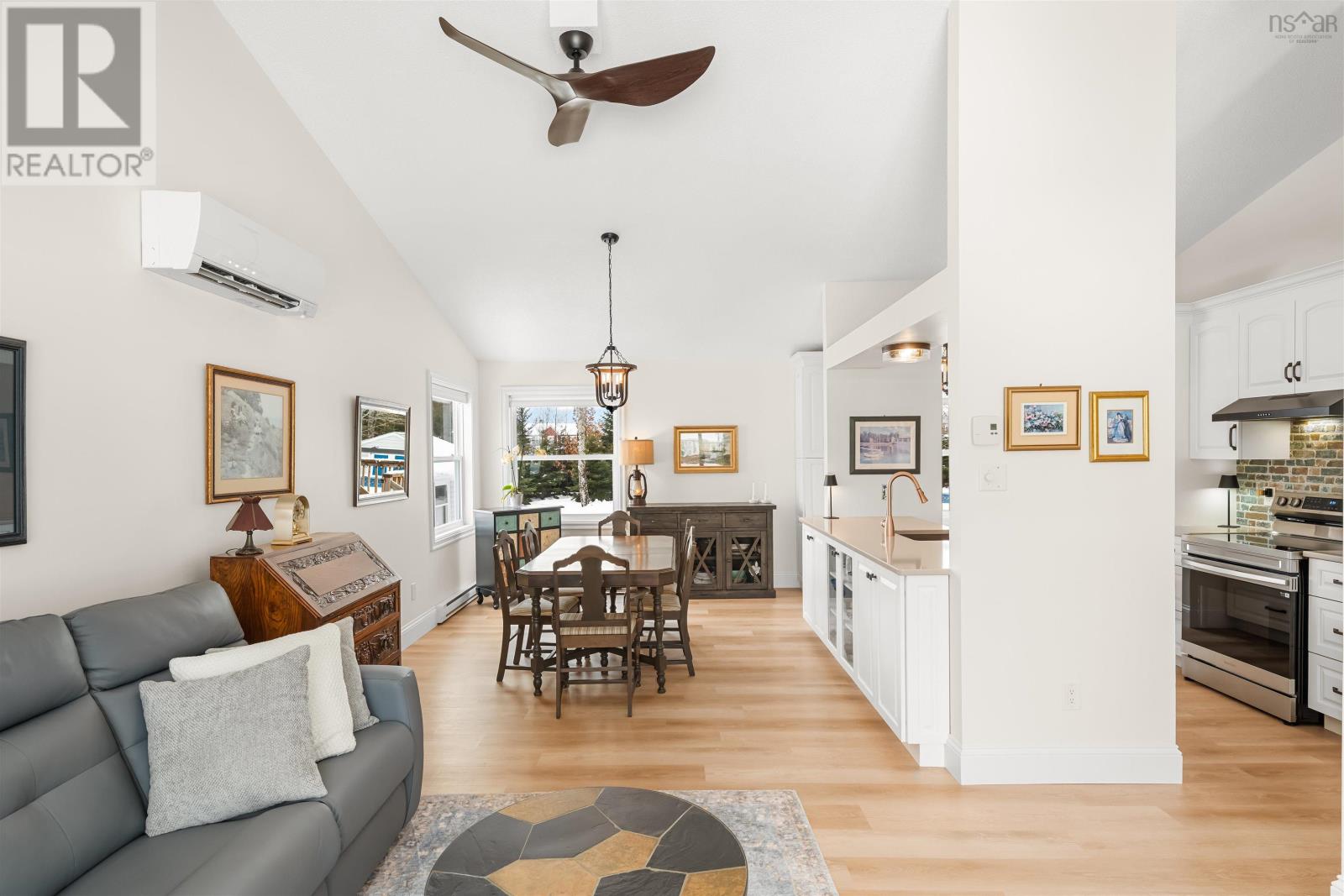 Property 19 of 49 of 149 Coldstream Drive