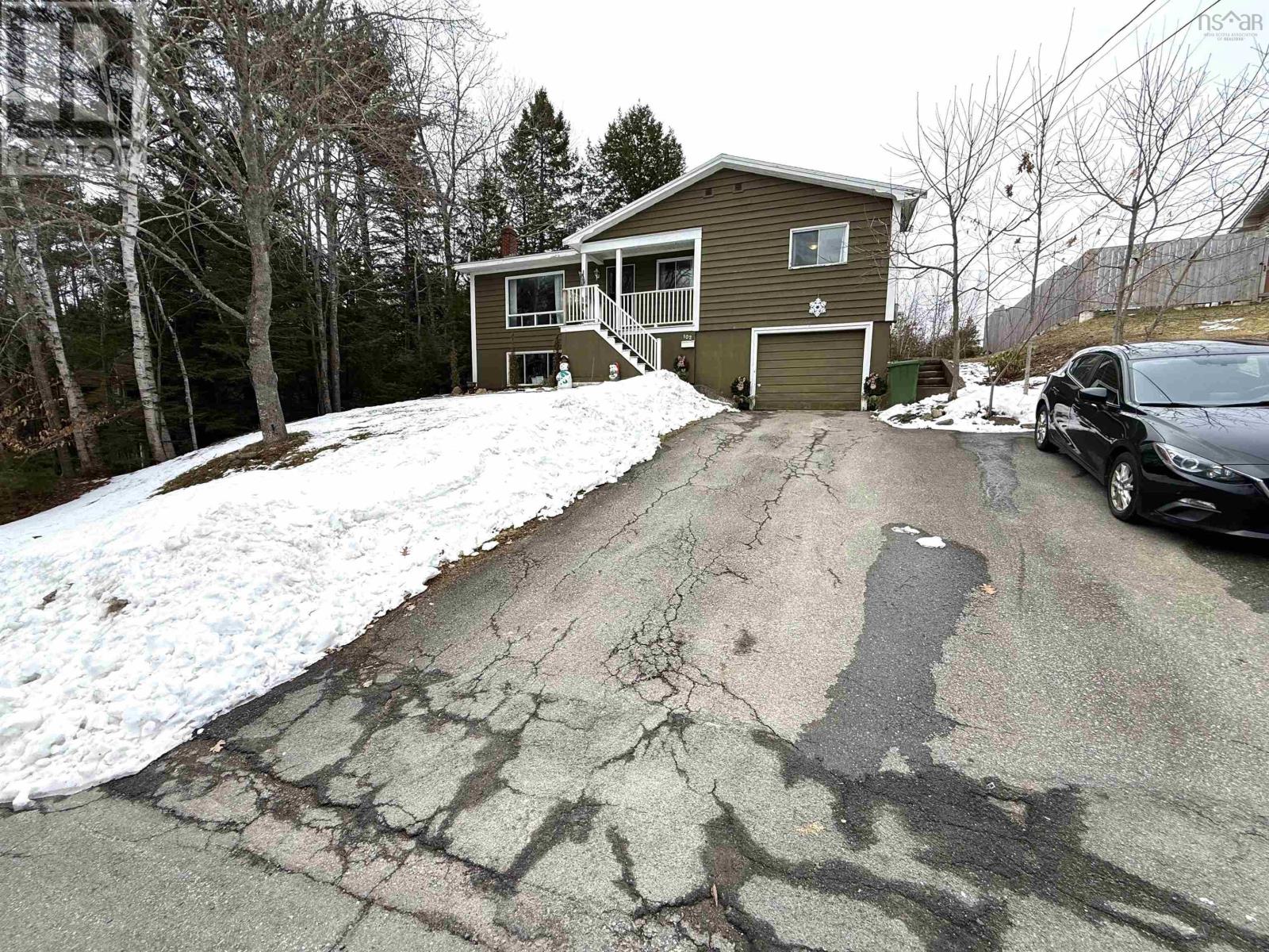 Property 2 of 19 of 102 Elizabeth Avenue