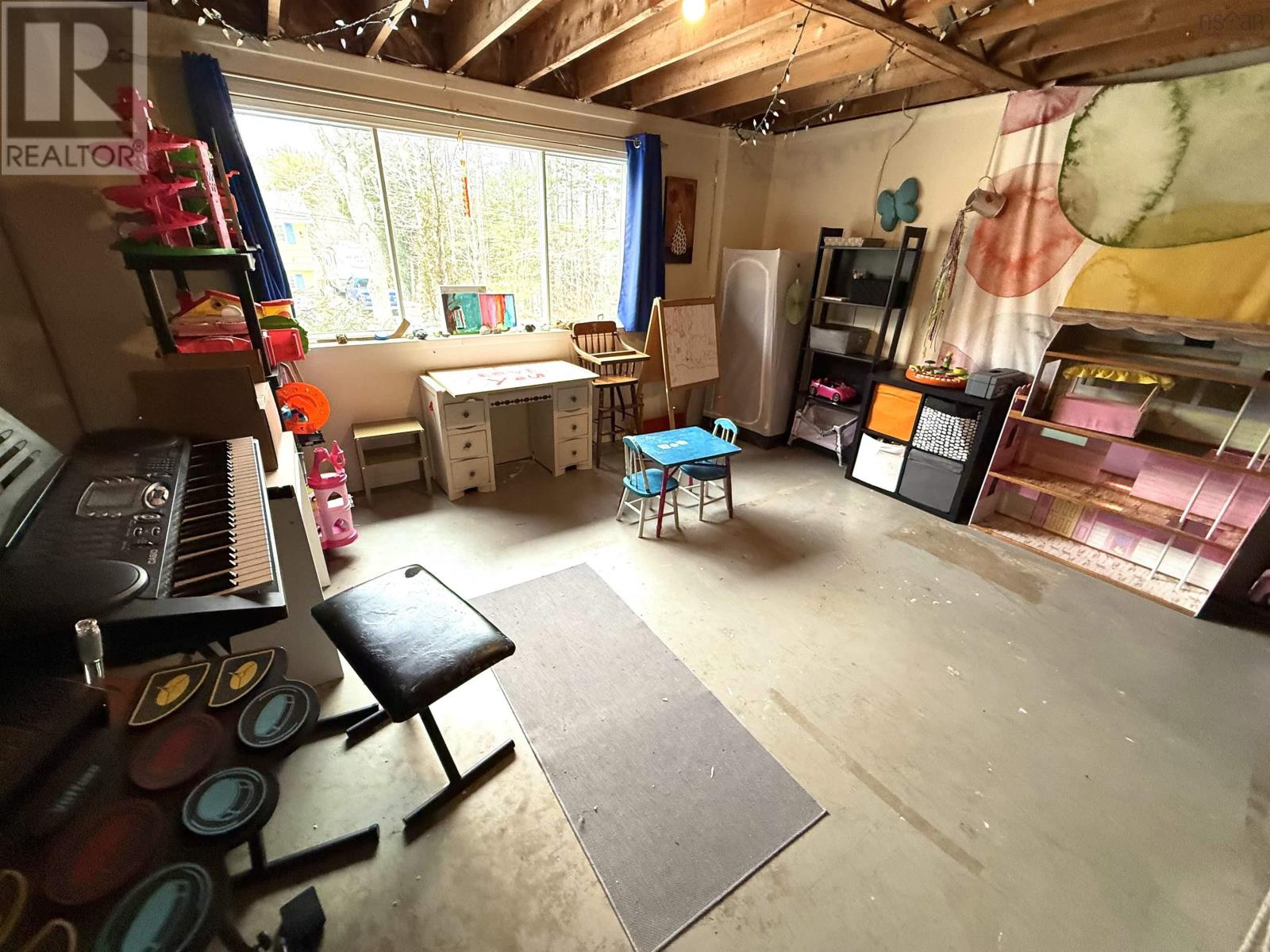 Property 19 of 19 of 102 Elizabeth Avenue