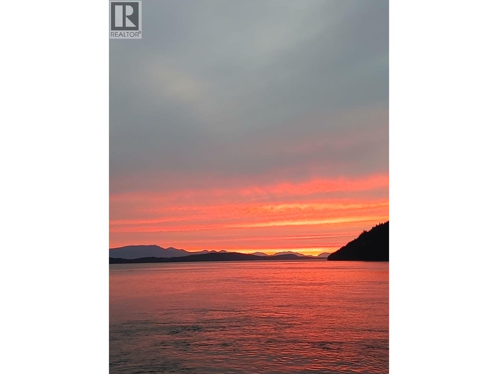 579 BAYVIEW DRIVE, Mayne Island