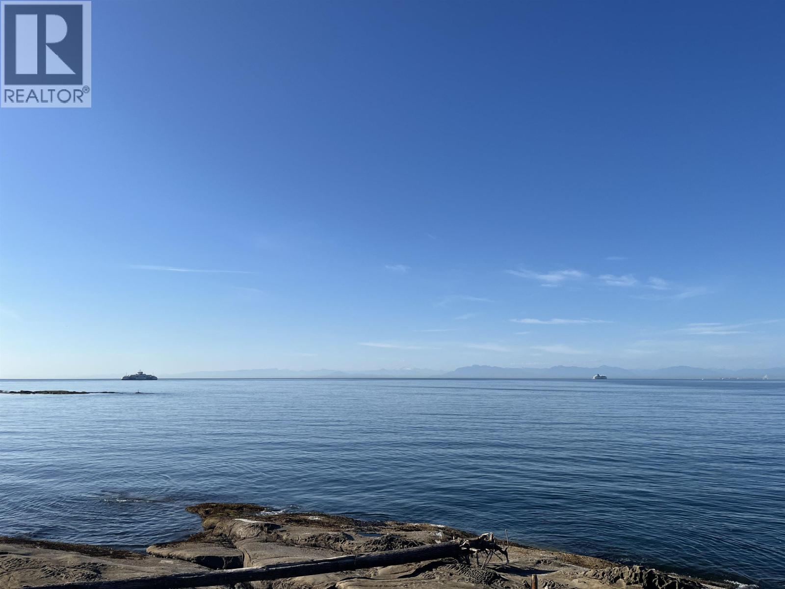 579 BAYVIEW DRIVE, Mayne Island