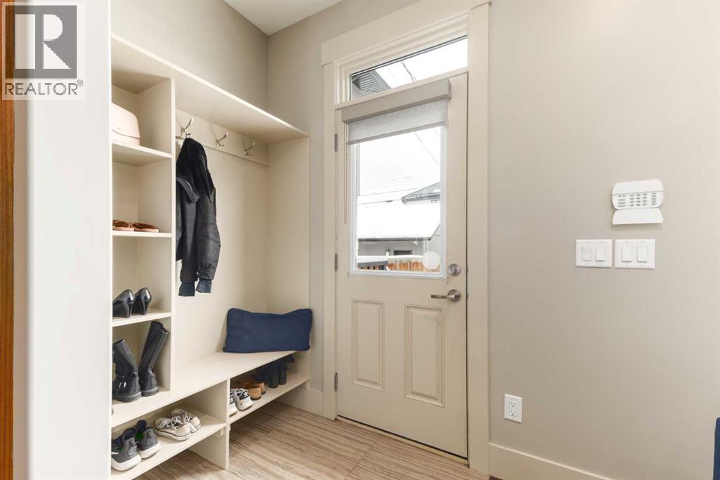 Single Family House for Sale in   Avenue SW Erlton Calgary 