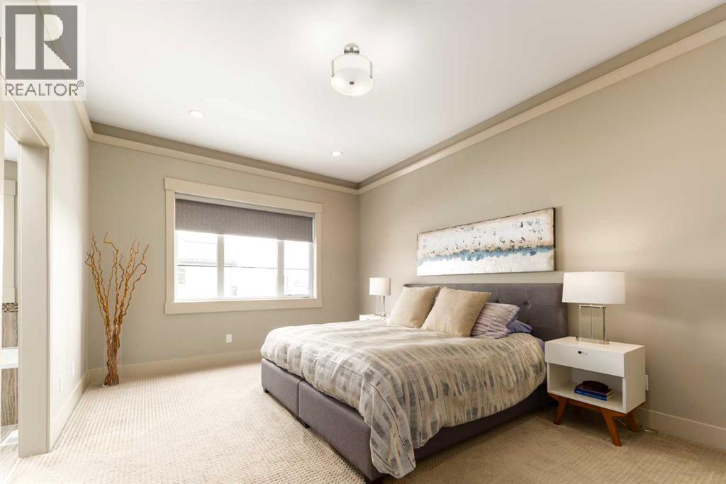 Single Family House for Sale in   Avenue SW Erlton Calgary 