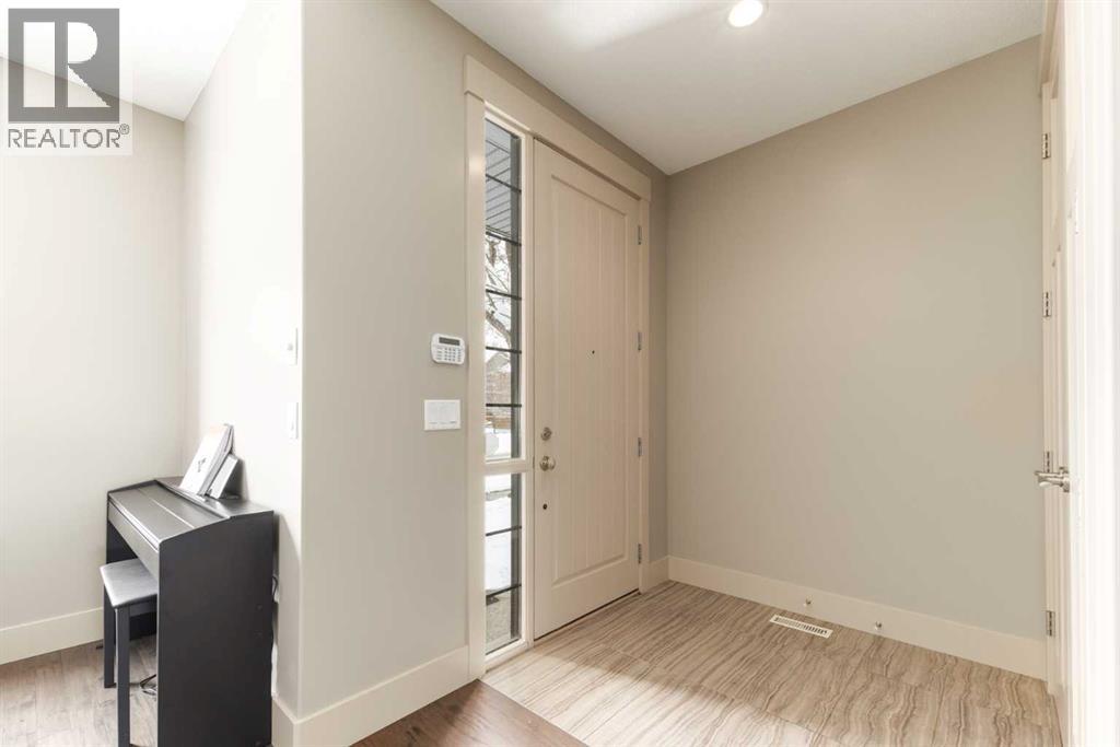 Single Family House for Sale in   Avenue SW Erlton Calgary 