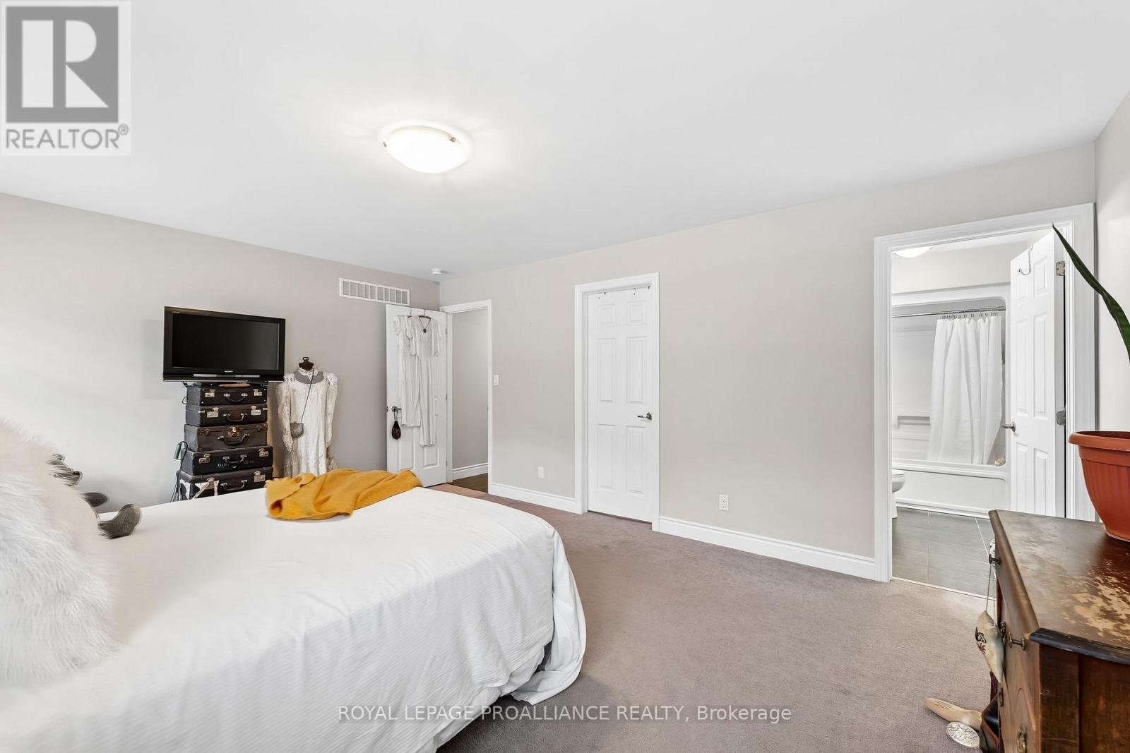 26 WARD DRIVE,Brighton,,