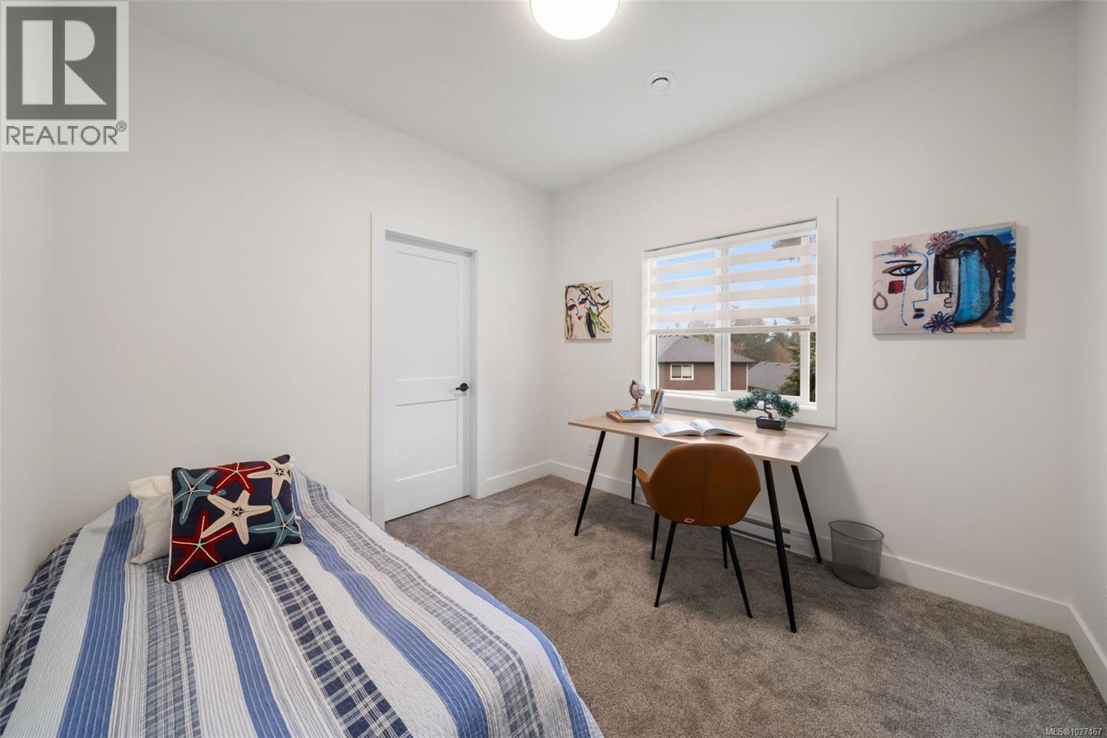 2017 STONE HEARTH LANE - 24