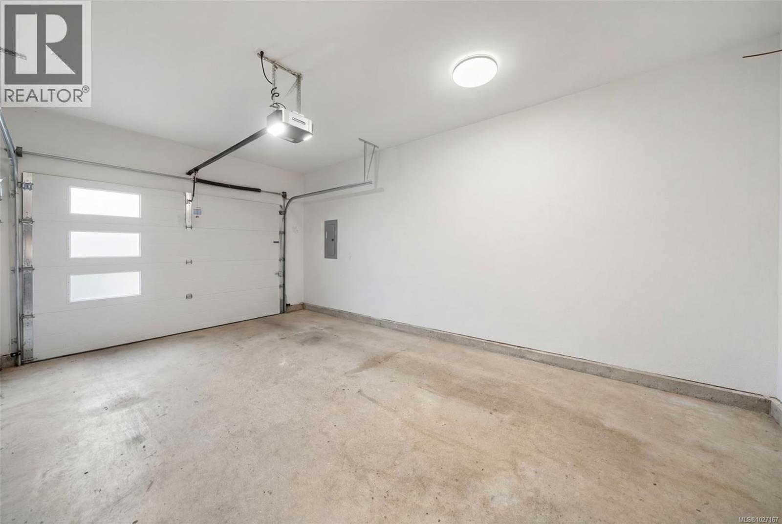 2017 STONE HEARTH LANE - 16