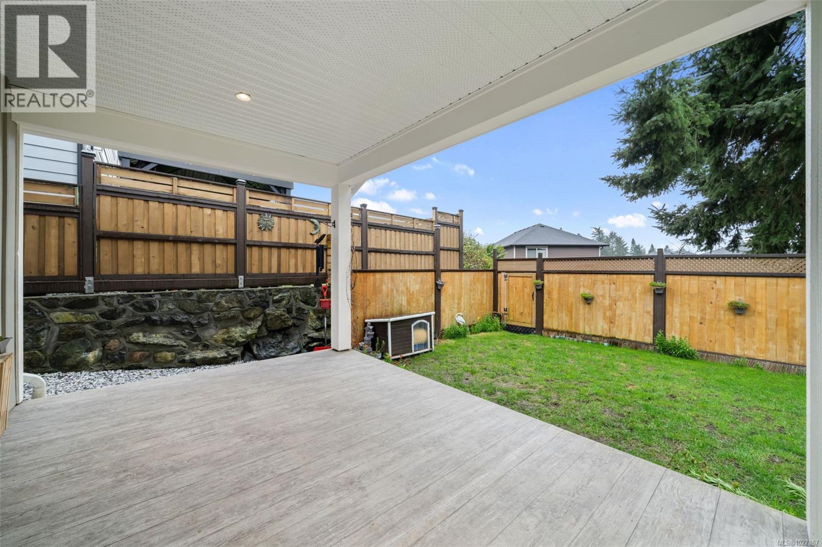 2017 STONE HEARTH LANE - 28