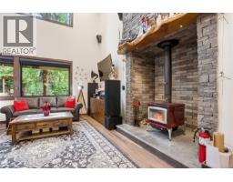 1708 Rainforest Lane, Ucluelet, BC V0R3A0 Photo 14