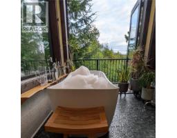 Bathroom - 1708 Rainforest Lane, Ucluelet, BC V0R3A0 Photo 8