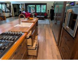1708 Rainforest Lane, Ucluelet, BC V0R3A0 Photo 23