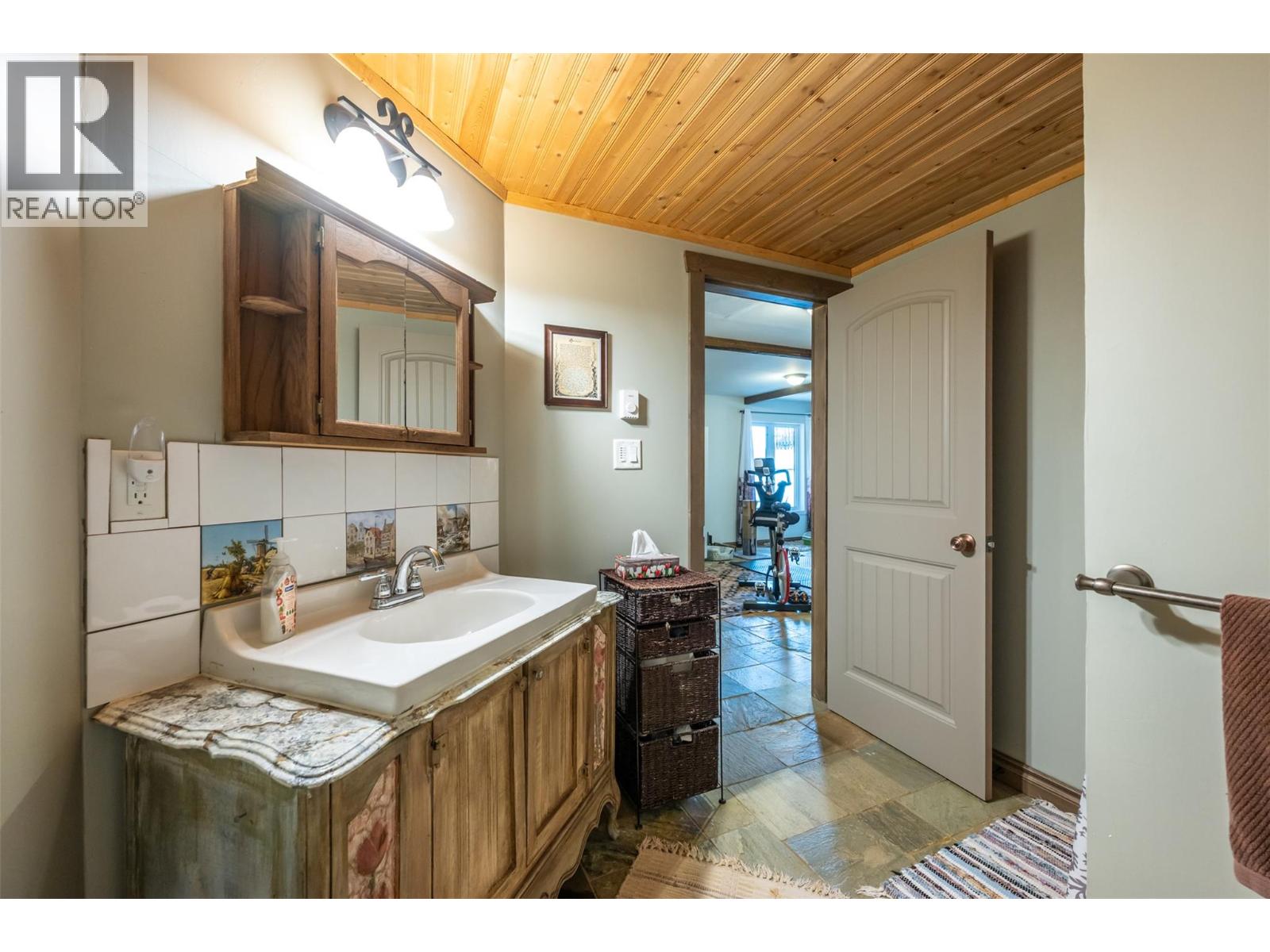 6342 Spartan Street, Oliver