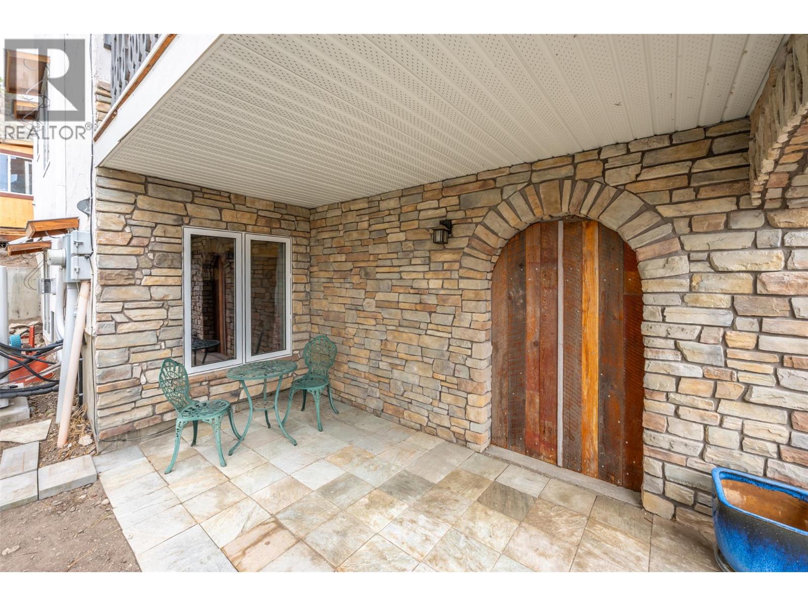 6342 Spartan Street, Oliver