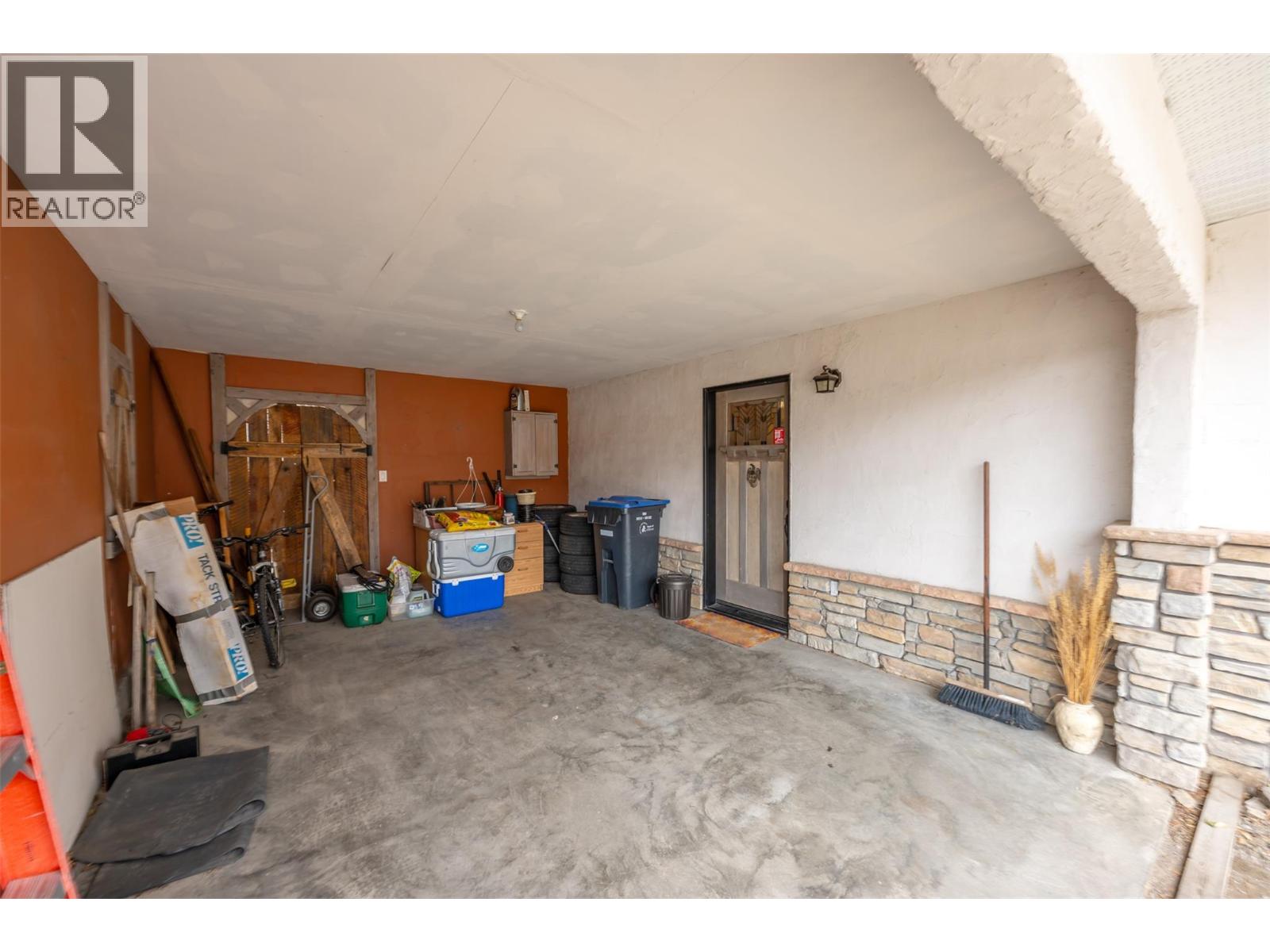 6342 Spartan Street, Oliver