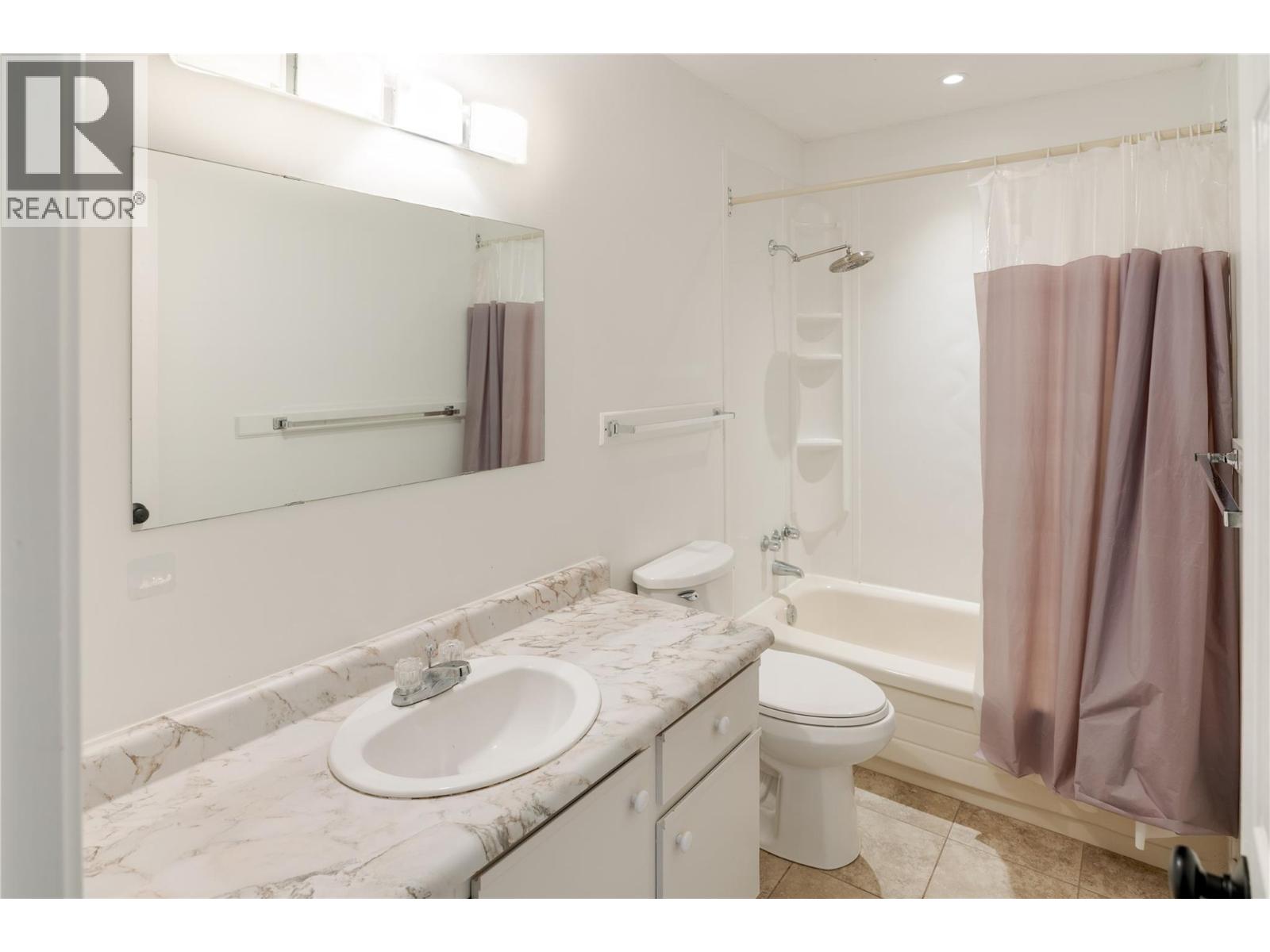  10544 Bonnie Drive, Lake Country