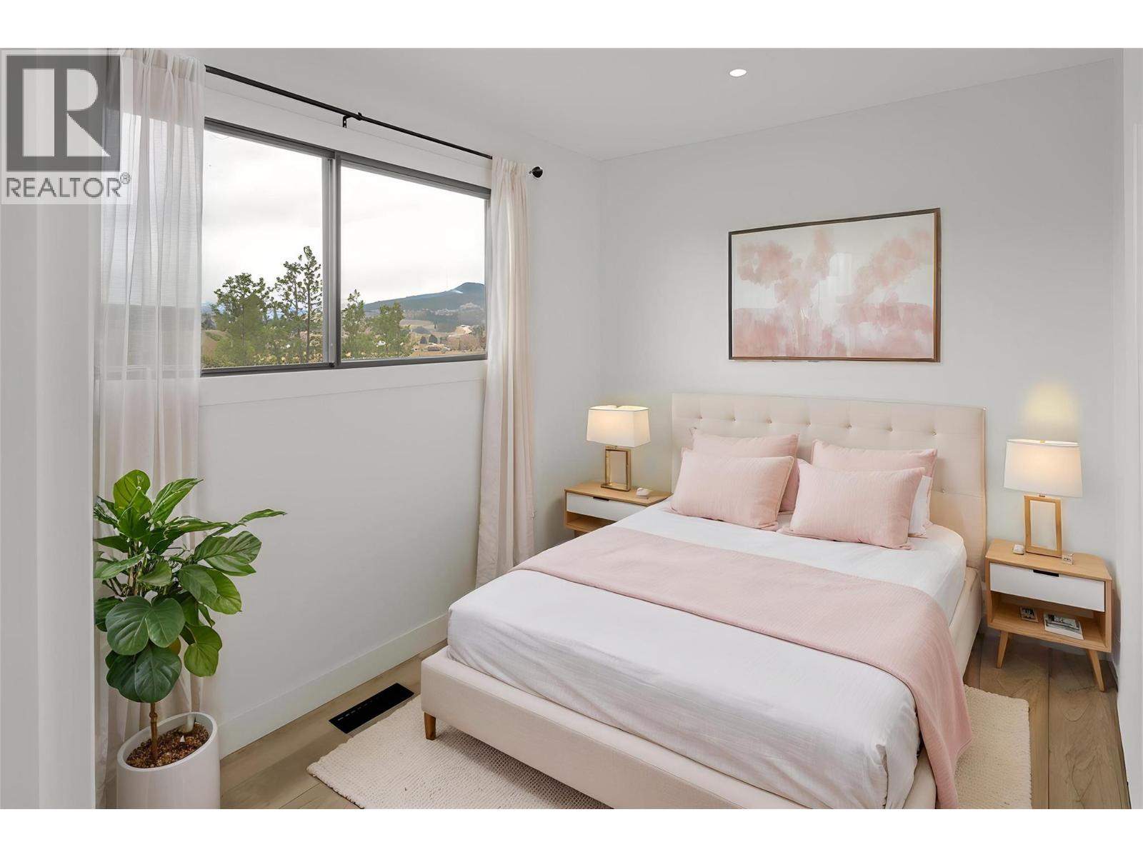  10544 Bonnie Drive, Lake Country