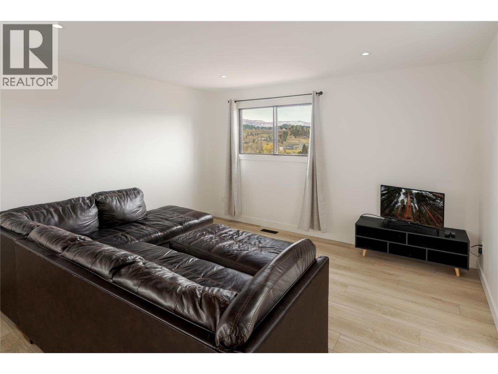  10544 Bonnie Drive, Lake Country