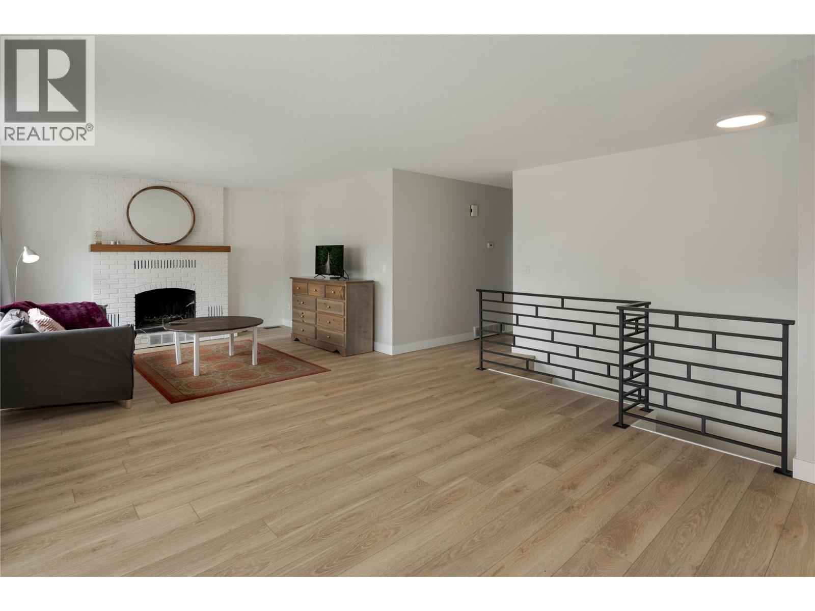  10544 Bonnie Drive, Lake Country