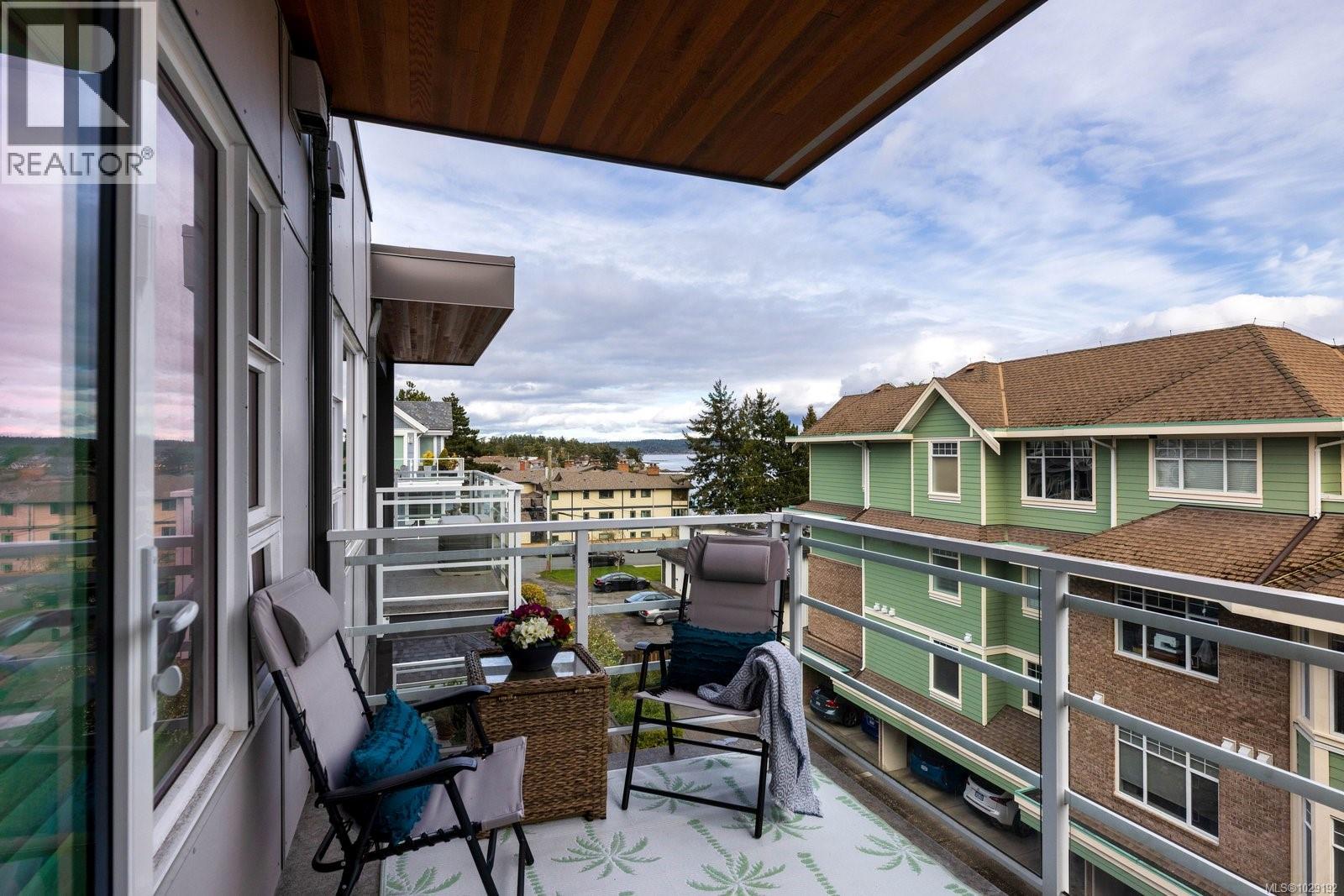 406 9861 Third Street, Sidney