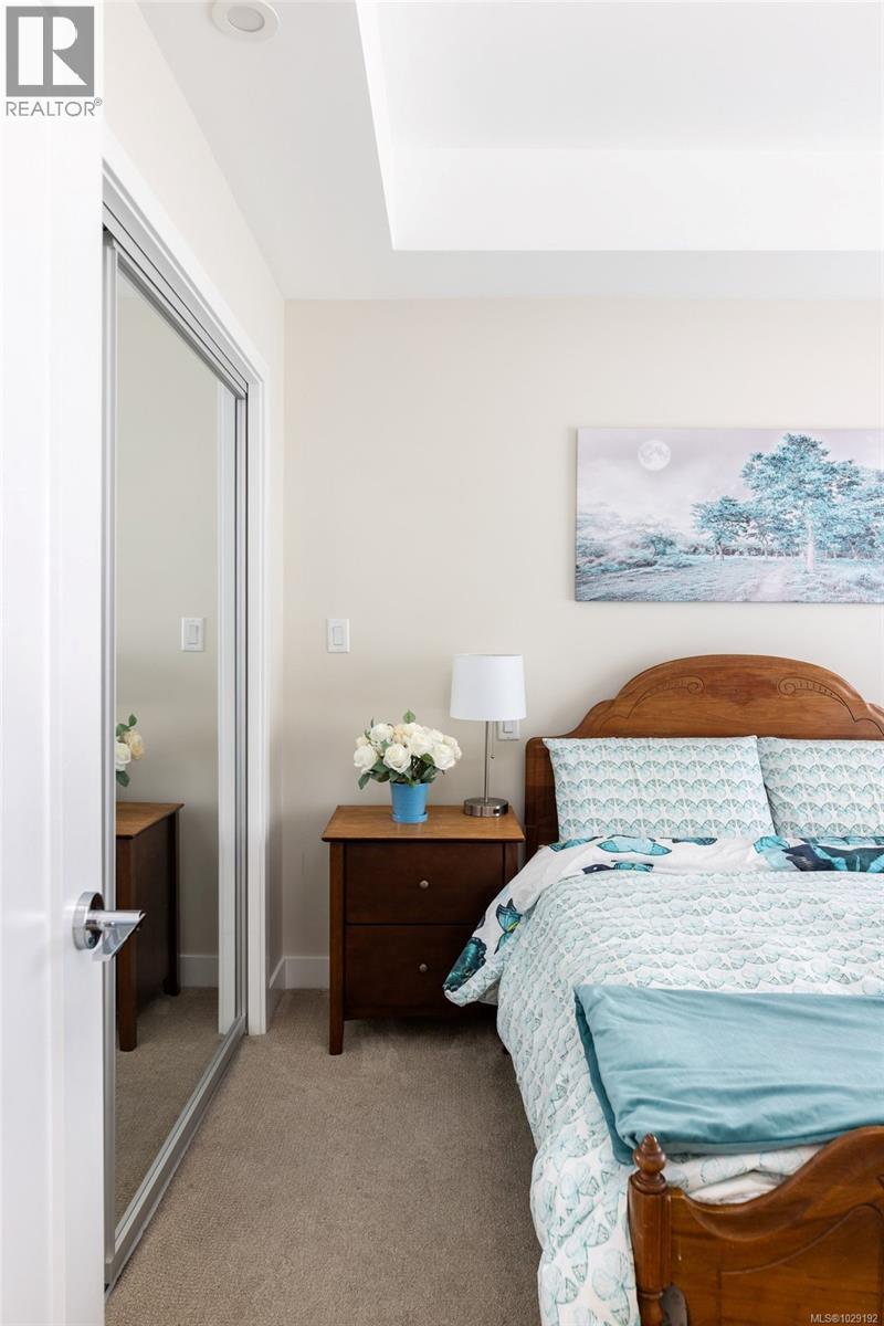 406 9861 Third Street, Sidney