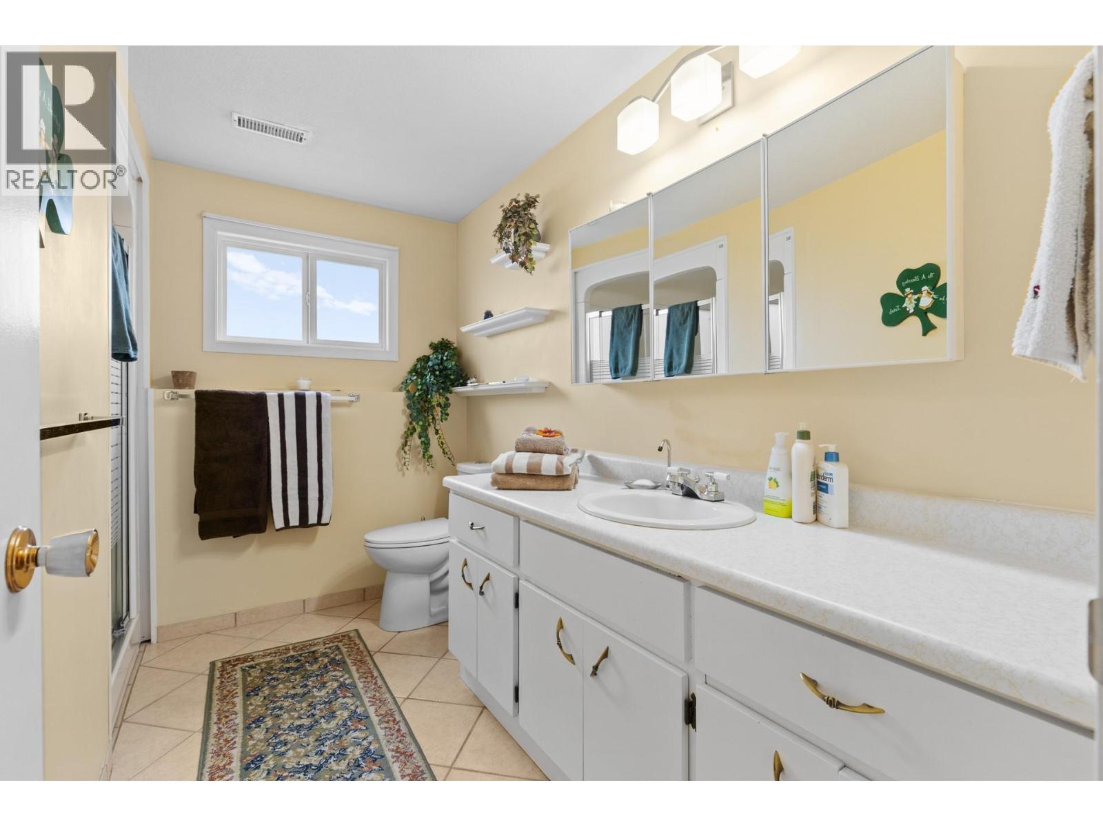 10678 Cheryl Road, Lake Country