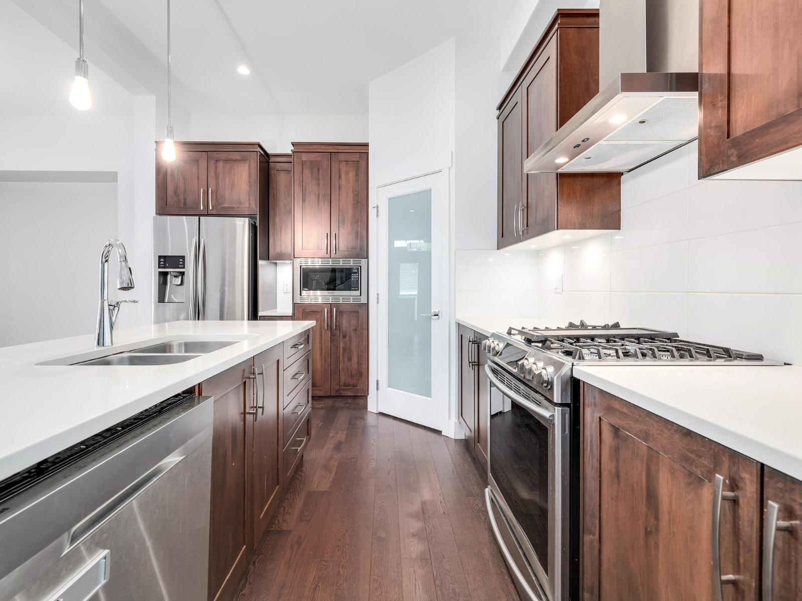 16527 25A AVENUE, Surrey